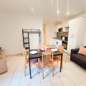  Appartement Pres Du Marche, Gare Et Port A 5mn