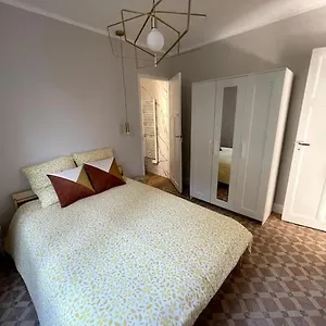  Appartement T2 En Rez-de-villa - Stationnement Gratuit